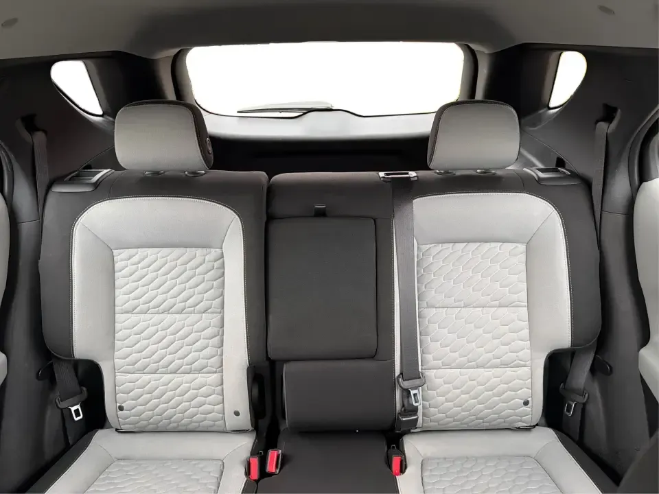 2019 Chevrolet Equinox LS (3GNAXHEV9KL) with an 1.5L I-4 gasoline direct injection engine, 6A transmission, located at 8750 N County Rd 25A, Piqua, OH, 45356, (937) 908-9800, 40.164391, -84.232513 - **Embrace Adventure with the 2019 Chevrolet Equinox LS Perfect for Your Family Road Trips!**<br /> <br /> Are you ready to elevate your family adventures with a vehicle that combines comfort, style, and reliability? Look no further than the stunning 2019 Chevrolet Equinox LS, available now at Advan - Photo#14