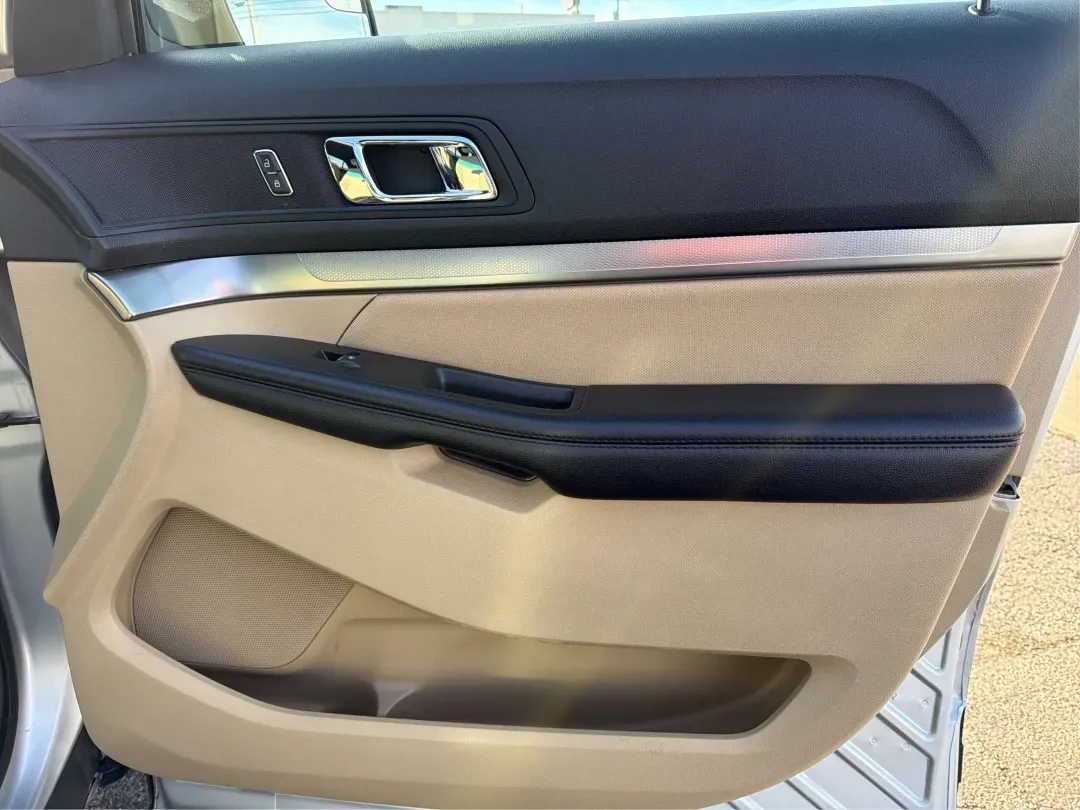 2017 Ford Explorer Base (1FM5K8BH9HG) with an Other engine, located at 8750 N County Rd 25A, Piqua, OH, 45356, (937) 908-9800, 40.164391, -84.232513 - **Discover Adventure with the 2017 Ford Explorer at Advantage Car and Credit in Piqua, OH!** <br /> <br /> Are you ready to take your family adventures or weekend getaways to the next level? The 2017 Ford Explorer is the perfect companion for those who crave exploration, comfort, and reliability. Wi - Photo#20