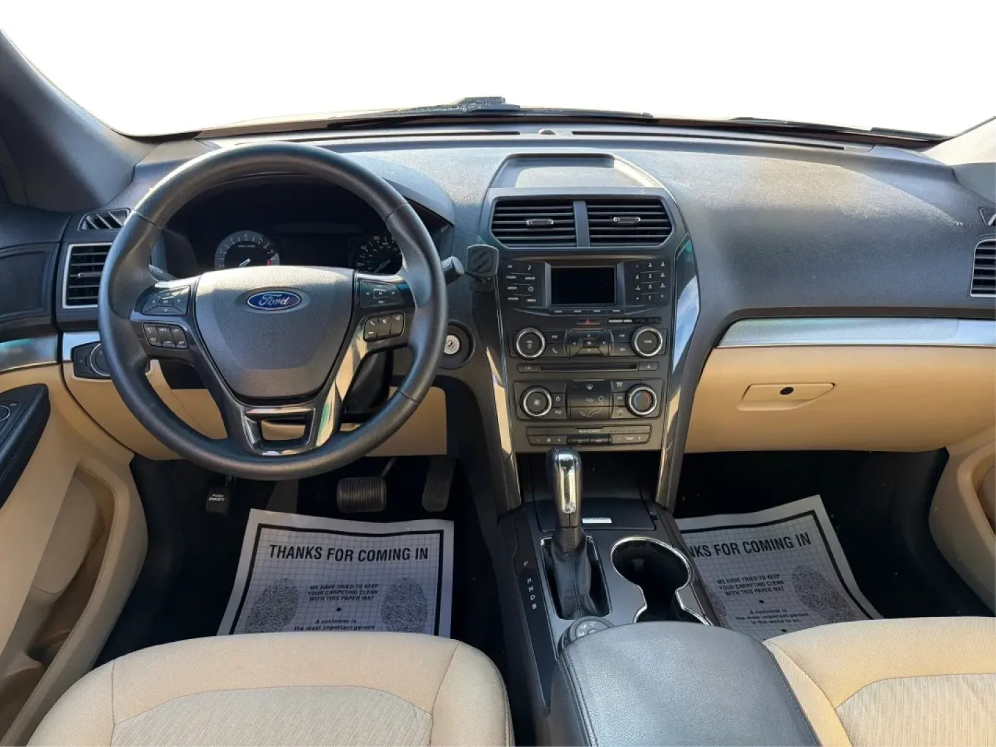 2017 Ford Explorer Base (1FM5K8BH9HG) with an 2.3L L4 DOHC 16V engine, 6A transmission, located at 4508 South Dixie Dr, Moraine, OH, 45439, (937) 908-9800, 39.689976, -84.218452 - **Discover Adventure with the 2017 Ford Explorer at Advantage Car and Credit in Piqua, OH!** <br /> <br /> Are you ready to take your family adventures or weekend getaways to the next level? The 2017 Ford Explorer is the perfect companion for those who crave exploration, comfort, and reliability. Wi - Photo#21