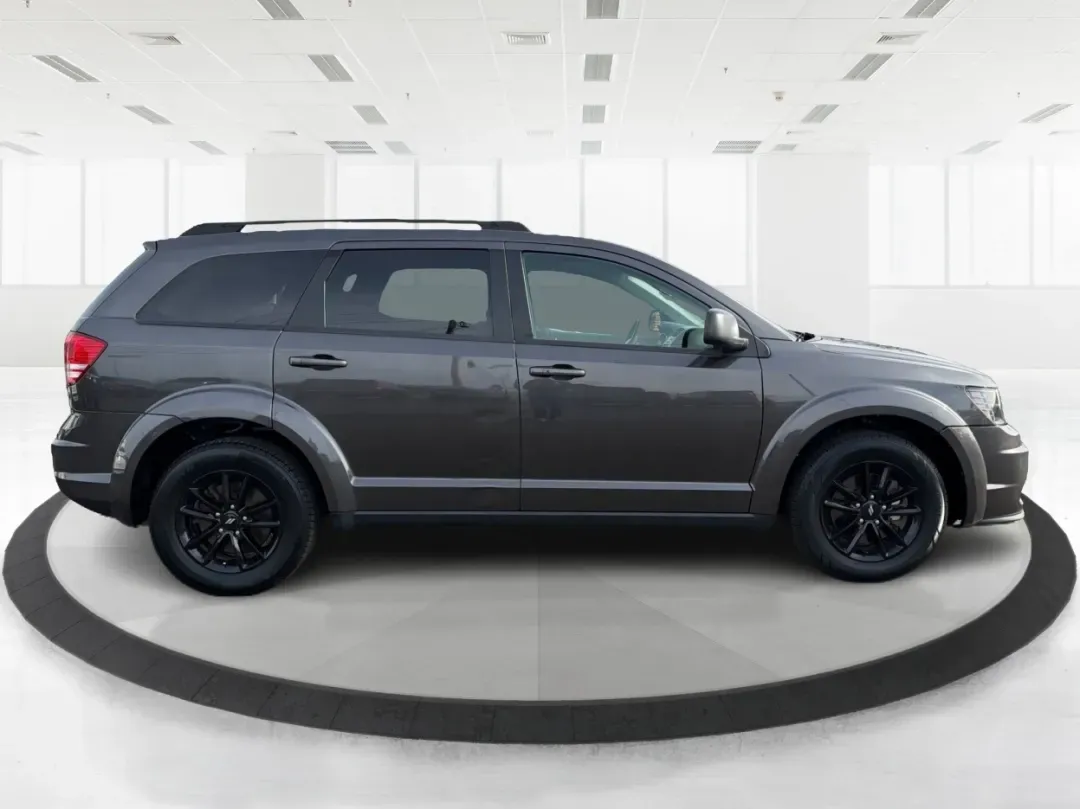 2020 Dodge Journey SE Value (3C4PDCABXLT) with an Tigershark MultiAir 2.4L I-4 DOHC engine, located at 401 Woodman Dr, Riverside, OH, 45431, (937) 908-9800, 39.760899, -84.123421 - **Discover Adventure with the 2020 Dodge Journey SE Value - Perfect for Your Family Road Trips!**<br /> <br /> Are you ready to elevate your family's adventures or daily commutes? Look no further than the 2020 Dodge Journey SE Value SUV, available now at Advantage Car and Credit - Riverside! This ve - Photo#1