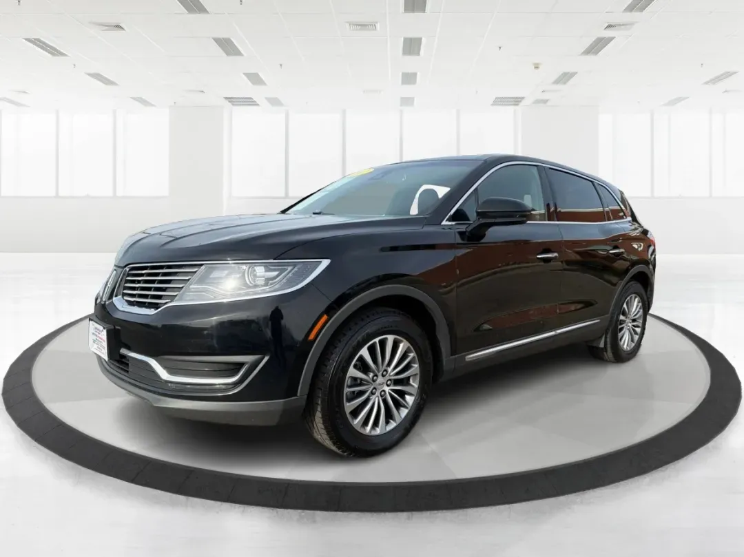 2017 Lincoln MKX Select (2LMPJ6KR7HB) with an Other engine, located at 1951 S Dayton Lakeview Rd., New Carlisle, OH, 45344, (937) 908-9800, 39.890999, -84.050255 - **Elevate Your Family Adventures with the 2017 Lincoln MKX at Advantage Car and Credit!**<br /> <br /> Are you ready to transform your daily drive into a luxurious experience? The 2017 Lincoln MKX, available now at Advantage Car and Credit in New Carlisle, OH, is the perfect SUV for families and com - Photo#8