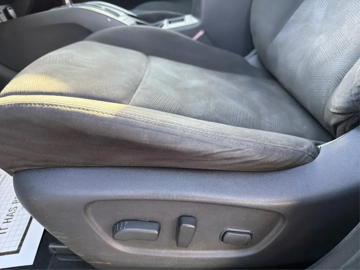 2016 Nissan Rogue SV (KNMAT2MV1GP) with an 2.5L I-4 DOHC engine, located at 880 E. National Road, Vandalia, OH, 45377, (937) 908-9800, 39.891918, -84.183594 - **Experience Adventure with the 2016 Nissan Rogue SV at Advantage Car and Credit - Vandalia!**<br /> <br /> Are you ready to elevate your daily commute or take weekend adventures to the next level? The 2016 Nissan Rogue SV is here to provide you with the perfect blend of comfort, versatility, and ca - Photo#17