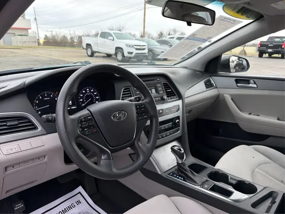 2017 Hyundai Sonata Base (5NPE24AF8HH) with an 2.4L L4 DOHC 16V engine, 7A transmission, located at 4508 South Dixie Dr, Moraine, OH, 45439, (937) 908-9800, 39.689976, -84.218452 - ### Drive Your Dream: 2017 Hyundai Sonata Perfect for Families and Commuters Alike!<br /> <br /> Looking for a reliable sedan that fits seamlessly into your busy lifestyle? The 2017 Hyundai Sonata is here to make every drive a pleasure, whether you're commuting to work, shuttling kids to soccer pra - Photo#9