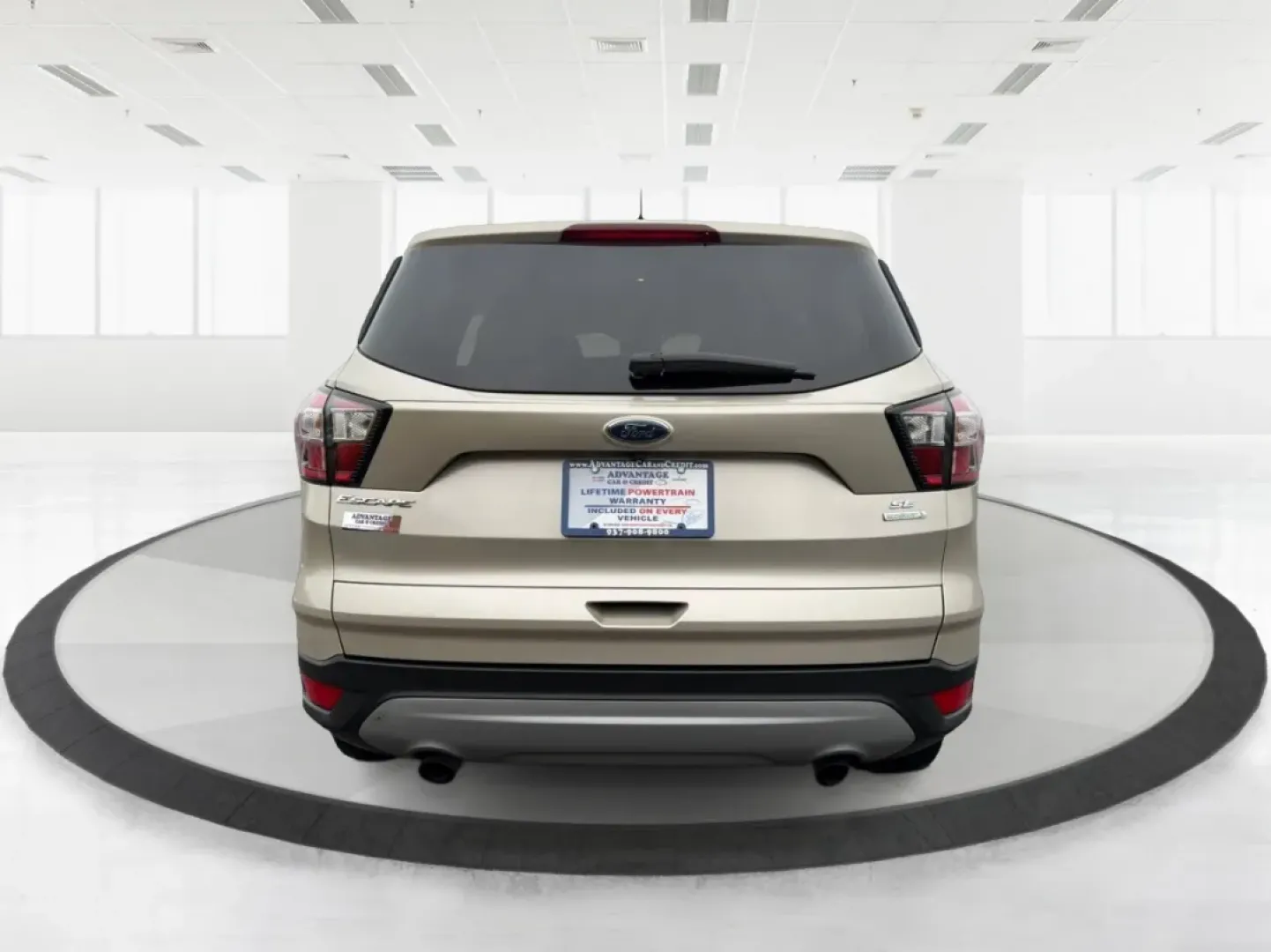 2017 Ford Escape SE (1FMCU0GD1HU) with an Other engine, located at 8750 N County Rd 25A, Piqua, OH, 45356, (937) 908-9800, 40.164391, -84.232513 - Are you ready to elevate your driving experience? Whether you're navigating daily commutes, embarking on weekend getaways, or simply enjoying family outings, the 2017 Ford Escape SE is the perfect companion for your active lifestyle. This well-appointed SUV promises versatility and comfort, making i - Photo#3