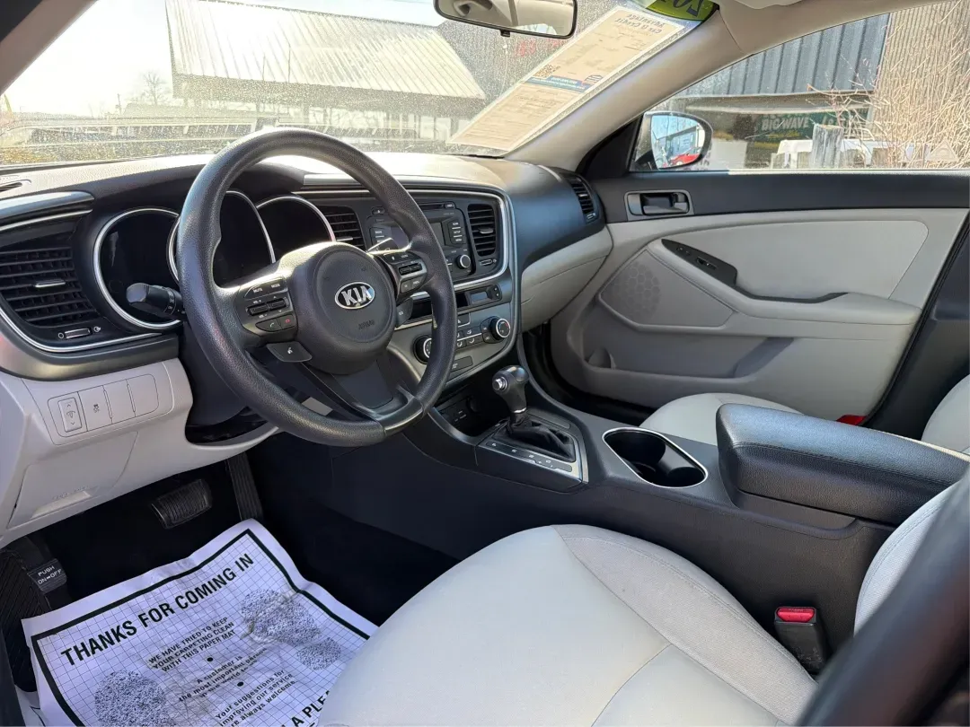 2015 Kia Optima LX (KNAGM4A73F5) with an Theta II 2.4L I-4 gasoline direct injection engine, located at 1951 S Dayton Lakeview Rd., New Carlisle, OH, 45344, (937) 908-9800, 39.890999, -84.050255 - Are you looking for a reliable sedan that combines style, comfort, and affordability? Look no further! At Advantage Car and Credit in New Carlisle, OH, we are excited to present this stunning 2015 Kia Optima LX, perfect for anyone from budget-conscious buyers to those needing a dependable vehicle fo - Photo#9