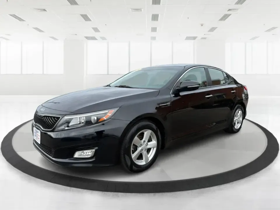 2015 Kia Optima LX (KNAGM4A73F5) with an Theta II 2.4L I-4 gasoline direct injection engine, 6-Speed Automatic transmission, located at 1951 S Dayton Lakeview Rd., New Carlisle, OH, 45344, (937) 908-9800, 39.890999, -84.050255 - Are you looking for a reliable sedan that combines style, comfort, and affordability? Look no further! At Advantage Car and Credit in New Carlisle, OH, we are excited to present this stunning 2015 Kia Optima LX, perfect for anyone from budget-conscious buyers to those needing a dependable vehicle fo - Photo#8