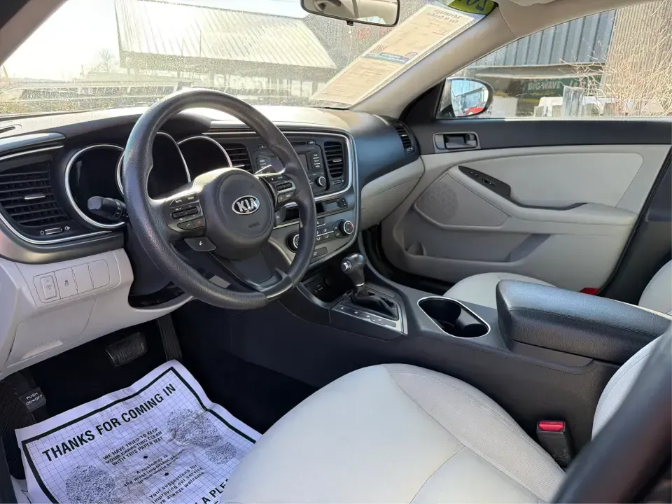 2015 Kia Optima LX (KNAGM4A73F5) with an Theta II 2.4L I-4 gasoline direct injection engine, 6-Speed Automatic transmission, located at 1951 S Dayton Lakeview Rd., New Carlisle, OH, 45344, (937) 908-9800, 39.890999, -84.050255 - Are you looking for a reliable sedan that combines style, comfort, and affordability? Look no further! At Advantage Car and Credit in New Carlisle, OH, we are excited to present this stunning 2015 Kia Optima LX, perfect for anyone from budget-conscious buyers to those needing a dependable vehicle fo - Photo#9