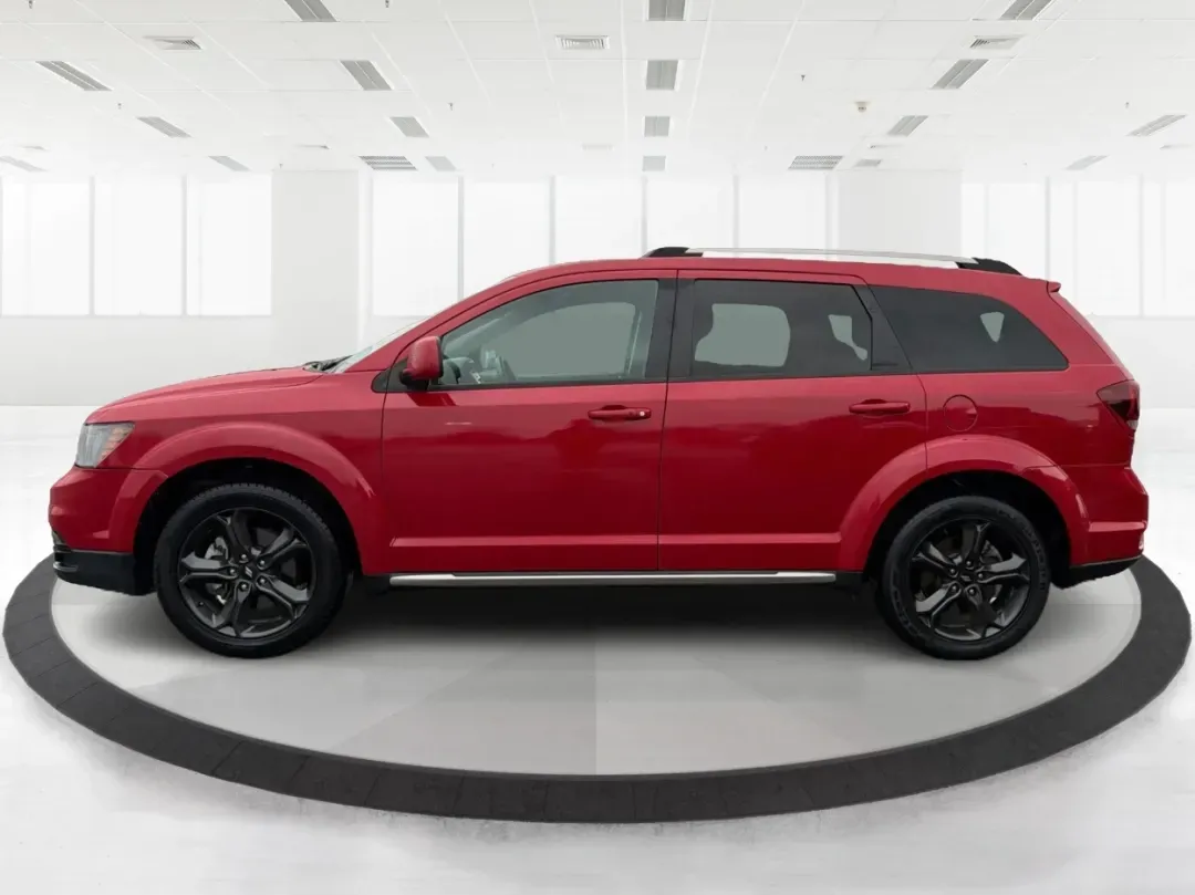 2019 Dodge Journey Crossroad (3C4PDCGB3KT) with an Other engine, located at 1099 N County Rd 25A, Troy, OH, 45373, (937) 908-9800, 40.057079, -84.212883 - ### Discover Adventure with the 2019 Dodge Journey Crossroad at Advantage Car and Credit!<br /> <br /> Are you ready to embark on new adventures with your family or friends? The 2019 Dodge Journey Crossroad is the perfect SUV for those seeking a blend of practicality and style. With spacious seating - Photo#5
