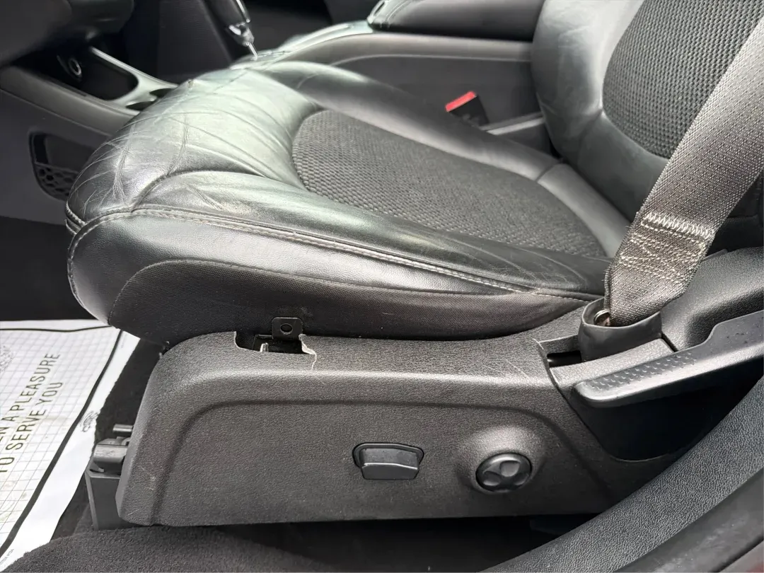 2019 Dodge Journey Crossroad (3C4PDCGB3KT) with an Other engine, located at 1099 N County Rd 25A, Troy, OH, 45373, (937) 908-9800, 40.057079, -84.212883 - ### Discover Adventure with the 2019 Dodge Journey Crossroad at Advantage Car and Credit!<br /> <br /> Are you ready to embark on new adventures with your family or friends? The 2019 Dodge Journey Crossroad is the perfect SUV for those seeking a blend of practicality and style. With spacious seating - Photo#18