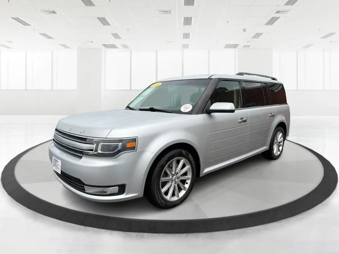 2016 Ford Flex Limited (2FMHK6D8XGB) with an 3.5L V-6 DOHC engine, located at 1099 N County Rd 25A, Troy, OH, 45373, (937) 908-9800, 40.057079, -84.212883 - **Adventure Awaits with the 2016 Ford Flex Limited Perfect for Family Road Trips!**<br /> <br /> Looking for the ideal family vehicle that combines spaciousness, comfort, and reliability? At Advantage Car and Credit in Troy, OH, we present the 2016 Ford Flex Limited, an SUV designed for all your fa - Photo#8