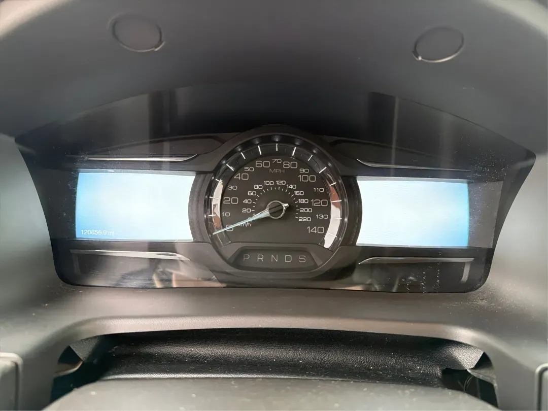 2016 Ford Flex Limited (2FMHK6D8XGB) with an 3.5L V-6 DOHC engine, located at 1099 N County Rd 25A, Troy, OH, 45373, (937) 908-9800, 40.057079, -84.212883 - **Adventure Awaits with the 2016 Ford Flex Limited Perfect for Family Road Trips!**<br /> <br /> Looking for the ideal family vehicle that combines spaciousness, comfort, and reliability? At Advantage Car and Credit in Troy, OH, we present the 2016 Ford Flex Limited, an SUV designed for all your fa - Photo#15