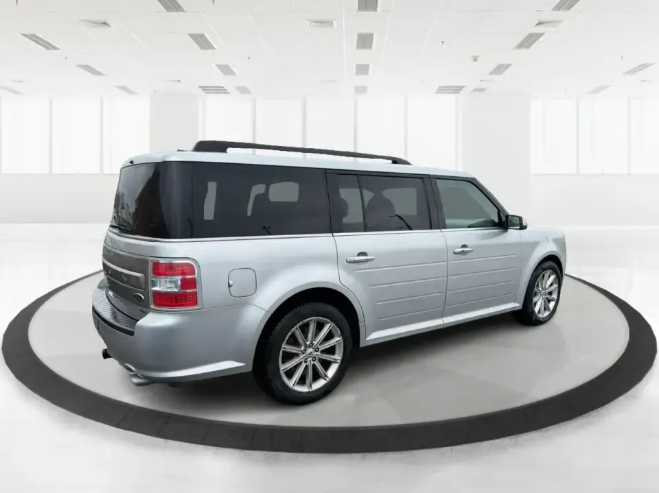 2016 Ford Flex Limited (2FMHK6D8XGB) with an 3.5L V-6 DOHC engine, 6A transmission, located at 1099 N County Rd 25A, Troy, OH, 45373, (937) 908-9800, 40.057079, -84.212883 - **Adventure Awaits with the 2016 Ford Flex Limited Perfect for Family Road Trips!**<br /> <br /> Looking for the ideal family vehicle that combines spaciousness, comfort, and reliability? At Advantage Car and Credit in Troy, OH, we present the 2016 Ford Flex Limited, an SUV designed for all your fa - Photo#2