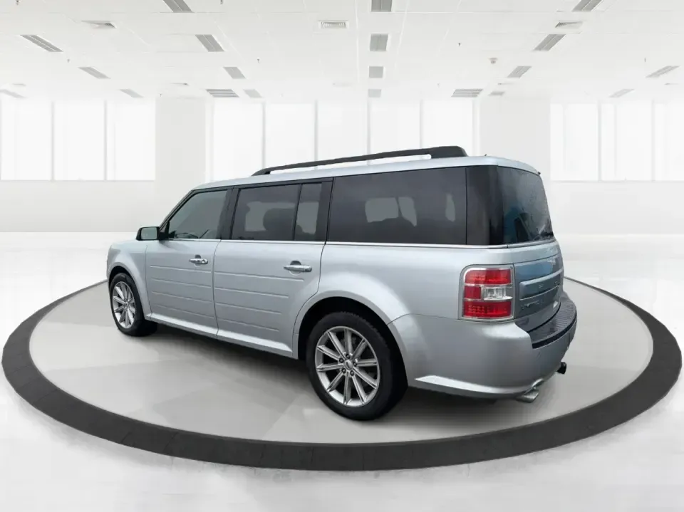 2016 Ford Flex Limited (2FMHK6D8XGB) with an 3.5L V-6 DOHC engine, 6A transmission, located at 1099 N County Rd 25A, Troy, OH, 45373, (937) 908-9800, 40.057079, -84.212883 - **Adventure Awaits with the 2016 Ford Flex Limited Perfect for Family Road Trips!**<br /> <br /> Looking for the ideal family vehicle that combines spaciousness, comfort, and reliability? At Advantage Car and Credit in Troy, OH, we present the 2016 Ford Flex Limited, an SUV designed for all your fa - Photo#4