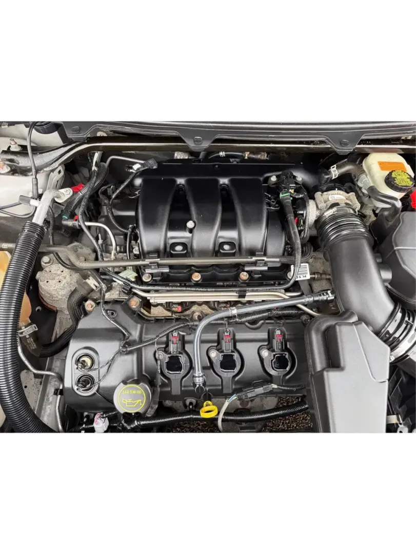 2016 Ford Flex Limited (2FMHK6D8XGB) with an 3.5L V-6 DOHC engine, 6A transmission, located at 1099 N County Rd 25A, Troy, OH, 45373, (937) 908-9800, 40.057079, -84.212883 - **Adventure Awaits with the 2016 Ford Flex Limited Perfect for Family Road Trips!**<br /> <br /> Looking for the ideal family vehicle that combines spaciousness, comfort, and reliability? At Advantage Car and Credit in Troy, OH, we present the 2016 Ford Flex Limited, an SUV designed for all your fa - Photo#11