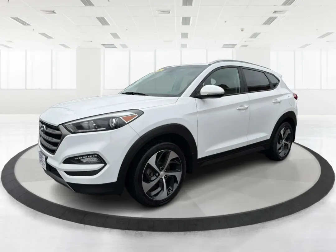 2016 Hyundai Tucson Sport (KM8J3CA26GU) with an 1.6L I-4 gasoline direct injection engine, located at 1230 East Main St, Xenia, OH, 45385, (937) 908-9800, 39.688026, -83.910172 - Discover a world of adventure with the 2016 Hyundai Tucson Sport, the perfect SUV for active families and weekend explorers alike! With its stylish Dazzling White exterior and spacious interior, this vehicle is designed for those who crave both comfort and versatility. Whether you're navigating thro - Photo#8