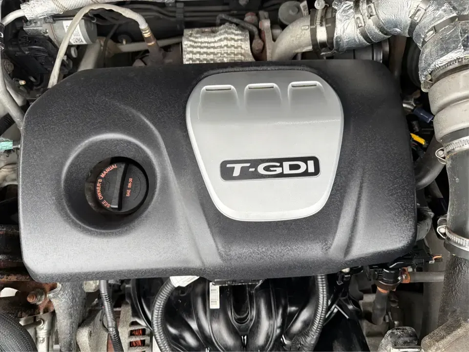 2016 Hyundai Tucson Sport (KM8J3CA26GU) with an 1.6L I-4 gasoline direct injection engine, 7A transmission, located at 1230 East Main St, Xenia, OH, 45385, (937) 908-9800, 39.688026, -83.910172 - Discover a world of adventure with the 2016 Hyundai Tucson Sport, the perfect SUV for active families and weekend explorers alike! With its stylish Dazzling White exterior and spacious interior, this vehicle is designed for those who crave both comfort and versatility. Whether you're navigating thro - Photo#11