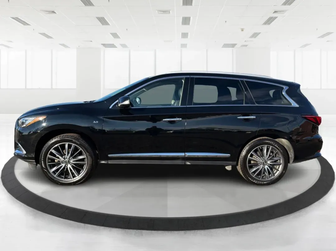 2019 Infiniti QX60 LUXE (5N1DL0MM2KC) with an VQ 3.5L V-6 gasoline direct injection engine, located at 8750 N County Rd 25A, Piqua, OH, 45356, (937) 908-9800, 40.164391, -84.232513 - **Discover Your Next Adventure with the 2019 Infiniti QX60 at Advantage Car and Credit - Piqua!**<br /> <br /> Are you ready to elevate your family's weekend getaways or daily commutes? The 2019 Infiniti QX60 is the perfect blend of luxury, space, and performance, designed for families, adventure se - Photo#5