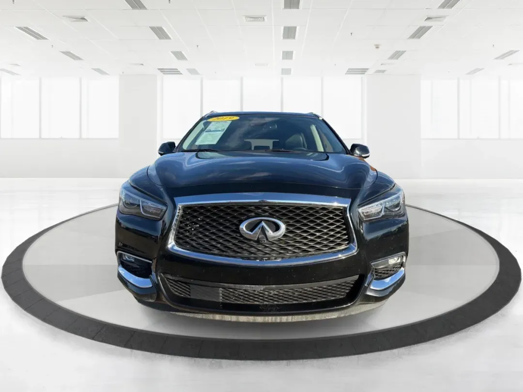 2019 Infiniti QX60 LUXE (5N1DL0MM2KC) with an VQ 3.5L V-6 gasoline direct injection engine, located at 8750 N County Rd 25A, Piqua, OH, 45356, (937) 908-9800, 40.164391, -84.232513 - **Discover Your Next Adventure with the 2019 Infiniti QX60 at Advantage Car and Credit - Piqua!**<br /> <br /> Are you ready to elevate your family's weekend getaways or daily commutes? The 2019 Infiniti QX60 is the perfect blend of luxury, space, and performance, designed for families, adventure se - Photo#7