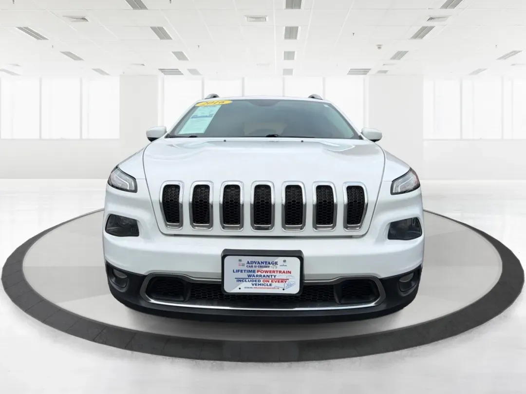 2016 Jeep Cherokee Limited (1C4PJMDB4GW) with an Other engine, located at 401 Woodman Dr, Riverside, OH, 45431, (937) 908-9800, 39.760899, -84.123421 - **Explore Adventure with the 2016 Jeep Cherokee Limited Your Ultimate Crossover Companion!**<br /> <br /> Are you ready to elevate your lifestyle with a vehicle that adapts to your needs? The 2016 Jeep Cherokee Limited is the perfect blend of comfort, style, and versatility, making it an ideal choi - Photo#7