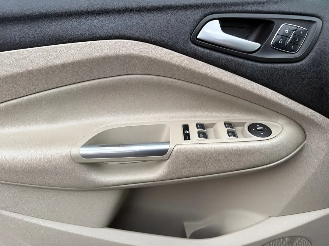 2015 Ford Escape Titanium (1FMCU0J92FU) with an Other engine, located at 880 E. National Road, Vandalia, OH, 45377, (937) 908-9800, 39.891918, -84.183594 - **Adventure Awaits with the 2015 Ford Escape Titanium Your Ideal SUV for Every Journey!**<br /> <br /> Are you looking for the perfect vehicle to accommodate family outings, weekend adventures, or long commutes? The 2015 Ford Escape Titanium, available now at Advantage Car and Credit in Vandalia, O - Photo#19