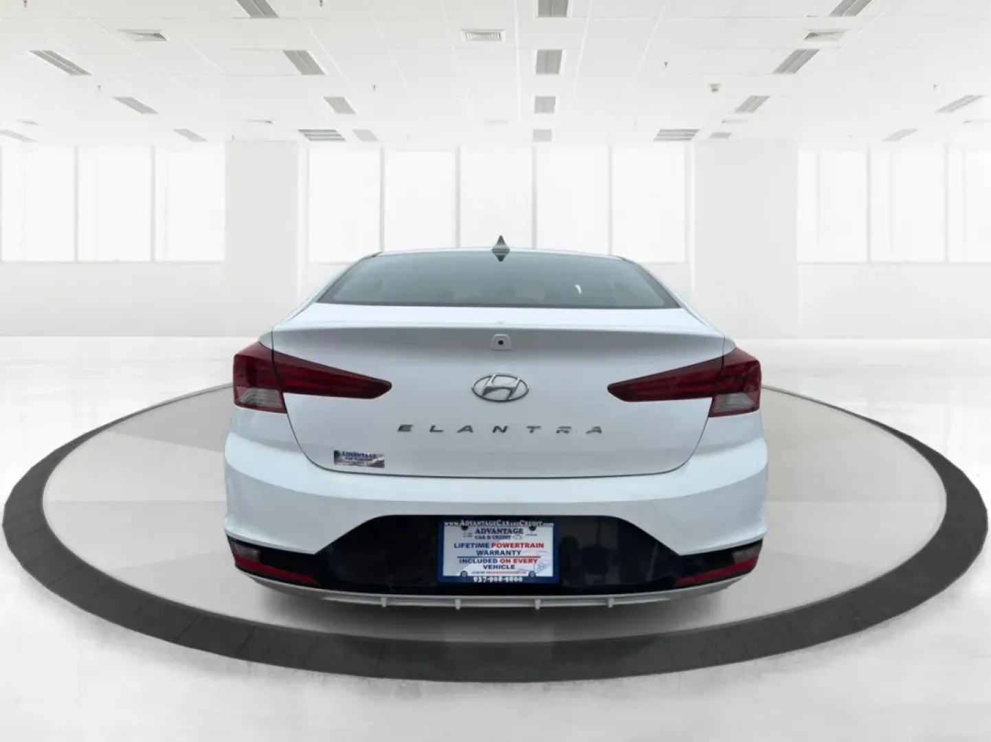 2020 Hyundai Elantra SEL (5NPD84LF8LH) with an Nu 2L I-4 DOHC engine, 6A transmission, located at 880 E. National Road, Vandalia, OH, 45377, (937) 908-9800, 39.891918, -84.183594 - Are you ready to elevate your everyday driving experience? Look no further than this stunning 2020 Hyundai Elantra SEL, the perfect sedan for commuters, growing families, or anyone seeking a stylish ride that won't break the bank. Whether you're navigating the bustling streets of Vandalia or embarki - Photo#3