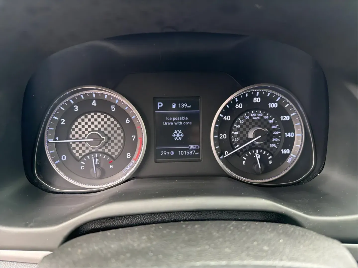 2020 Hyundai Elantra SEL (5NPD84LF8LH) with an Nu 2L I-4 DOHC engine, 6A transmission, located at 880 E. National Road, Vandalia, OH, 45377, (937) 908-9800, 39.891918, -84.183594 - Are you ready to elevate your everyday driving experience? Look no further than this stunning 2020 Hyundai Elantra SEL, the perfect sedan for commuters, growing families, or anyone seeking a stylish ride that won't break the bank. Whether you're navigating the bustling streets of Vandalia or embarki - Photo#15