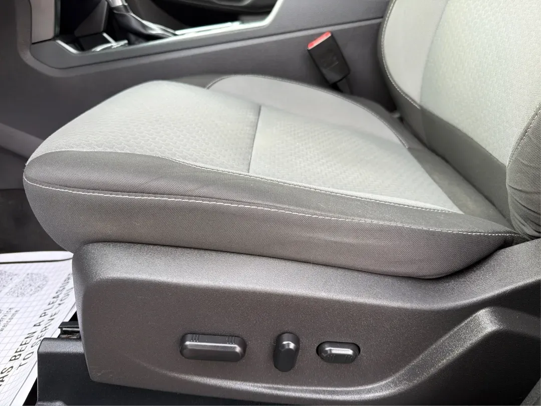 2017 Ford Escape SE (1FMCU9GD8HU) with an Other engine, located at 401 Woodman Dr, Riverside, OH, 45431, (937) 908-9800, 39.760899, -84.123421 - **Adventure Awaits: The 2017 Ford Escape SE at Advantage Car and Credit Riverside**<br /> <br /> Are you looking for a versatile SUV that can keep up with your active lifestyle? Whether you're navigating the bustling streets of Riverside, OH, or heading out for a weekend escape to the beautiful nea - Photo#18