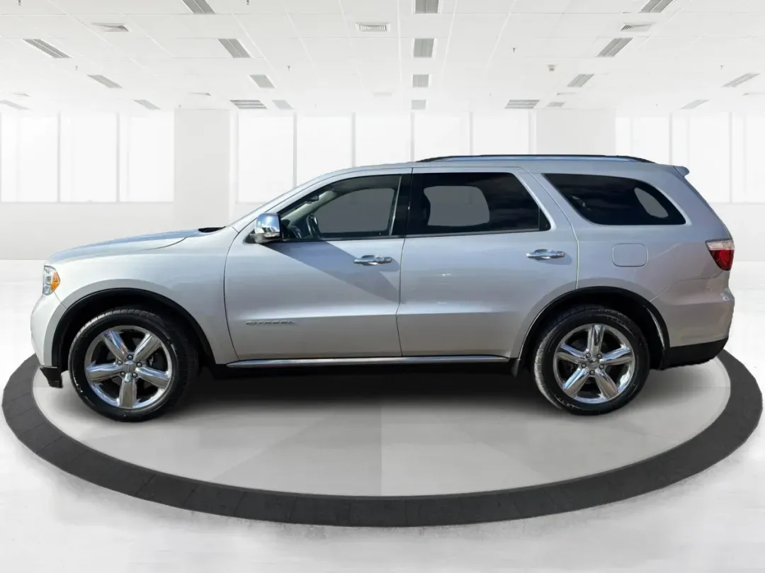 2012 Dodge Durango Citadel (1C4SDJET7CC) with an Other engine, located at 880 E. National Road, Vandalia, OH, 45377, (937) 908-9800, 39.891918, -84.183594 - **Experience Adventure and Comfort: 2012 Dodge Durango Citadel for Sale at Advantage Car and Credit - Moraine**<br /> <br /> If you are searching for the perfect SUV that combines rugged capability with luxurious comfort, look no further than the 2012 Dodge Durango Citadel. This vehicle is ideal for - Photo#5