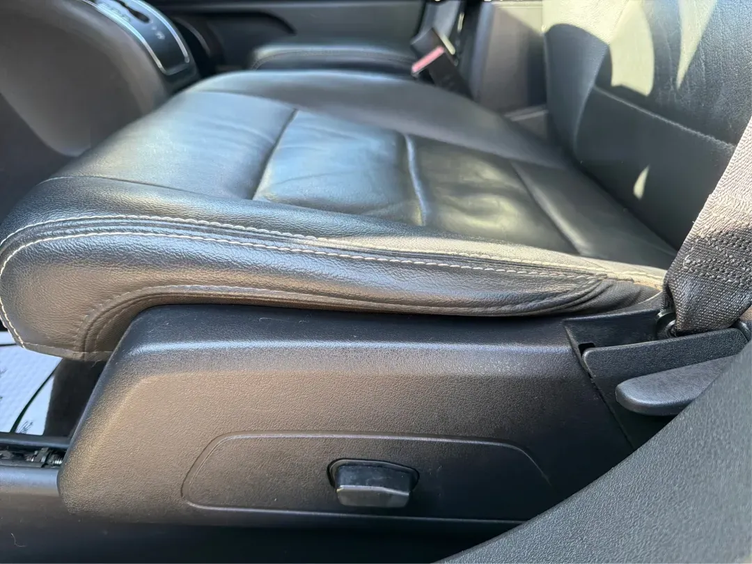 2016 Jeep Patriot High Altitude Edition (1C4NJRFB2GD) with an 2.4L I-4 DOHC engine, located at 401 Woodman Dr, Riverside, OH, 45431, (937) 908-9800, 39.760899, -84.123421 - **Adventure Awaits with the 2016 Jeep Patriot High Altitude Edition!**<br /> <br /> Are you ready to embrace the outdoors and transform your daily commute into an exciting journey? The 2016 Jeep Patriot High Altitude Edition is here at Advantage Car and Credit in Riverside, OH, where you can experie - Photo#17