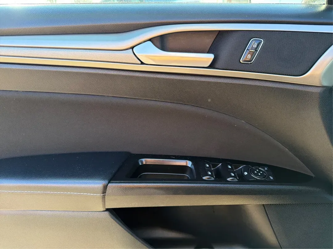 2017 Ford Fusion SE (3FA6P0H78HR) with an Other engine, located at 1099 N County Rd 25A, Troy, OH, 45373, (937) 908-9800, 40.057079, -84.212883 - **Discover Your Next Adventure with the 2017 Ford Fusion SE at Advantage Car and Credit - Troy!**<br /> <br /> Are you ready to elevate your daily commute or embark on weekend getaways with confidence? The 2017 Ford Fusion SE, available now at Advantage Car and Credit in Troy, OH, is designed for th - Photo#19