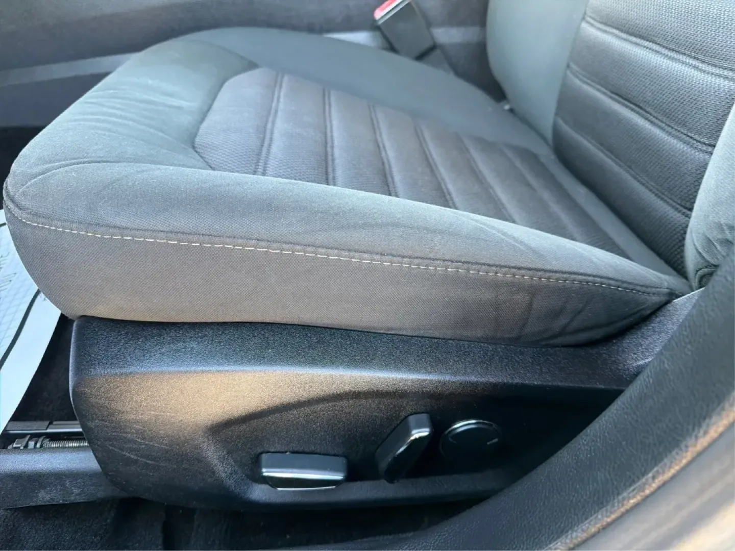 2017 Ford Fusion SE (3FA6P0H78HR) with an 2.5L L4 DOHC 16V engine, 6A transmission, located at 880 E. National Road, Vandalia, OH, 45377, (937) 908-9800, 39.891918, -84.183594 - **Discover Your Next Adventure with the 2017 Ford Fusion SE at Advantage Car and Credit - Troy!**<br /> <br /> Are you ready to elevate your daily commute or embark on weekend getaways with confidence? The 2017 Ford Fusion SE, available now at Advantage Car and Credit in Troy, OH, is designed for th - Photo#18