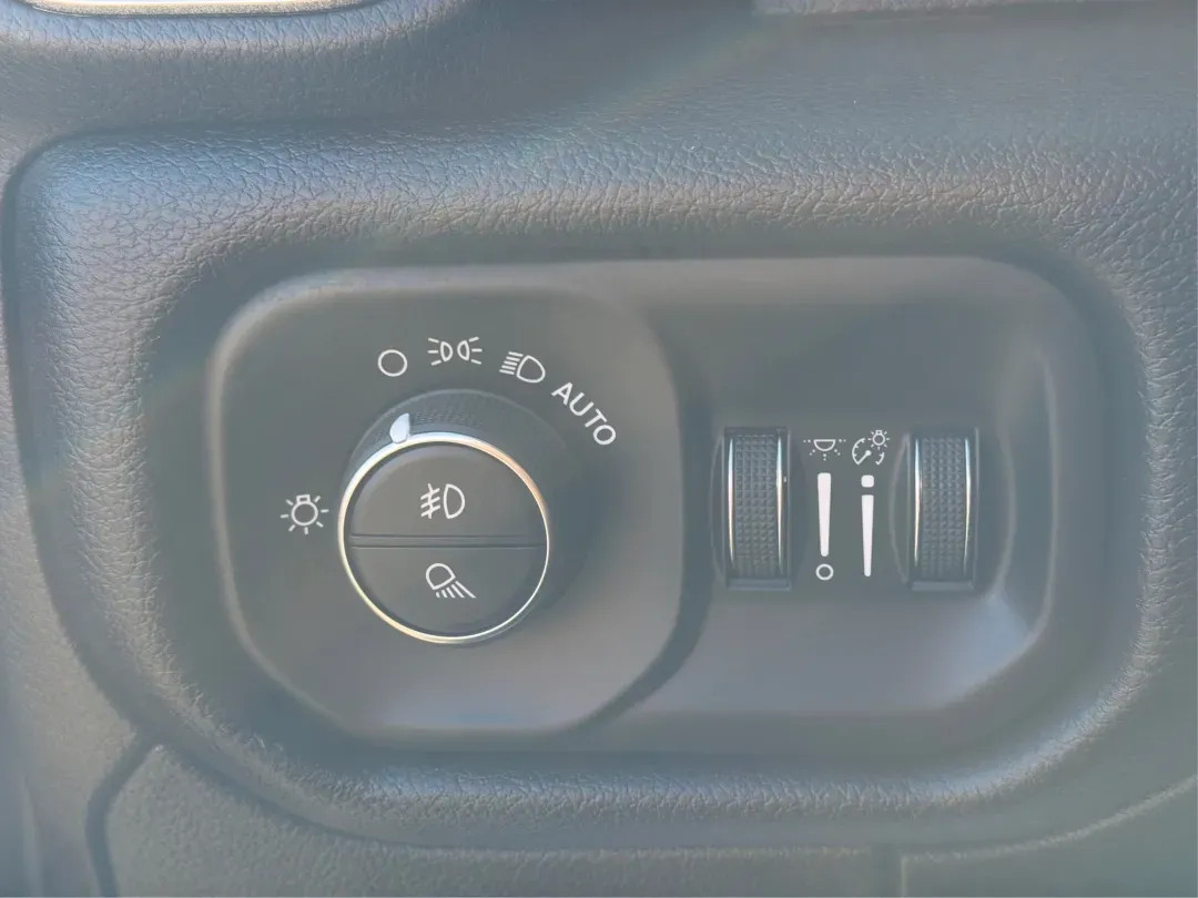 2019 Ram 1500 Big Horn/Lone Star Crew Cab 4x4 5'7 Box (1C6SRFFT2KN) with an Other engine, located at 1951 S Dayton Lakeview Rd., New Carlisle, OH, 45344, (937) 908-9800, 39.890999, -84.050255 - **Experience the Ultimate Adventure with the 2019 Ram 1500 Big Horn/Lone Star Crew Cab 4x4!**<br /> <br /> If you're searching for a truck that seamlessly blends rugged capability with everyday practicality, look no further than the 2019 Ram 1500 Big Horn/Lone Star Crew Cab 4x4, available now at Adv - Photo#16