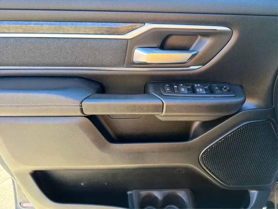 2019 Ram 1500 Big Horn/Lone Star Crew Cab 4x4 5'7 Box (1C6SRFFT2KN) with an 5.7L V8 OHV 16V engine, 8A transmission, located at 1951 S Dayton Lakeview Rd., New Carlisle, OH, 45344, (937) 908-9800, 39.890999, -84.050255 - **Experience the Ultimate Adventure with the 2019 Ram 1500 Big Horn/Lone Star Crew Cab 4x4!**<br /> <br /> If you're searching for a truck that seamlessly blends rugged capability with everyday practicality, look no further than the 2019 Ram 1500 Big Horn/Lone Star Crew Cab 4x4, available now at Adv - Photo#18