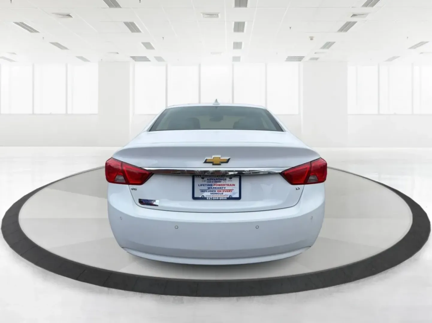 2016 Chevrolet Impala 2LT (2G1115S34G9) with an 3.6L V-6 gasoline direct injection engine, located at 1184 Kauffman Ave, Fairborn, OH, 45324, (937) 908-9800, 39.807072, -84.030914 - **Elevate Your Daily Drive with the 2016 Chevrolet Impala 2LT at Advantage Car and Credit - Fairborn!**<br /> <br /> Are you in search of a sedan that not only meets your daily commuting needs but also enhances your lifestyle? Look no further than this stunning 2016 Chevrolet Impala 2LT, available a - Photo#3