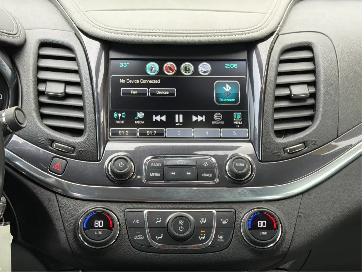 2016 Chevrolet Impala 2LT (2G1115S34G9) with an 3.6L V-6 gasoline direct injection engine, located at 1184 Kauffman Ave, Fairborn, OH, 45324, (937) 908-9800, 39.807072, -84.030914 - **Elevate Your Daily Drive with the 2016 Chevrolet Impala 2LT at Advantage Car and Credit - Fairborn!**<br /> <br /> Are you in search of a sedan that not only meets your daily commuting needs but also enhances your lifestyle? Look no further than this stunning 2016 Chevrolet Impala 2LT, available a - Photo#13