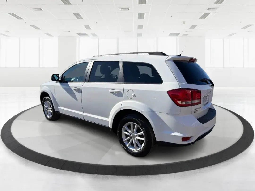 2016 Dodge Journey SXT (3C4PDCBG8GT) with an Other engine, located at 1230 East Main St, Xenia, OH, 45385, (937) 908-9800, 39.688026, -83.910172 - **Unleash Your Adventurous Spirit with the 2016 Dodge Journey SXT A Perfect SUV for Family Escapades!**<br /> <br /> Are you a growing family looking for the ideal vehicle to accommodate your lifestyle? Or perhaps you need a reliable SUV that excels in both daily commutes and weekend adventures? Lo - Photo#4