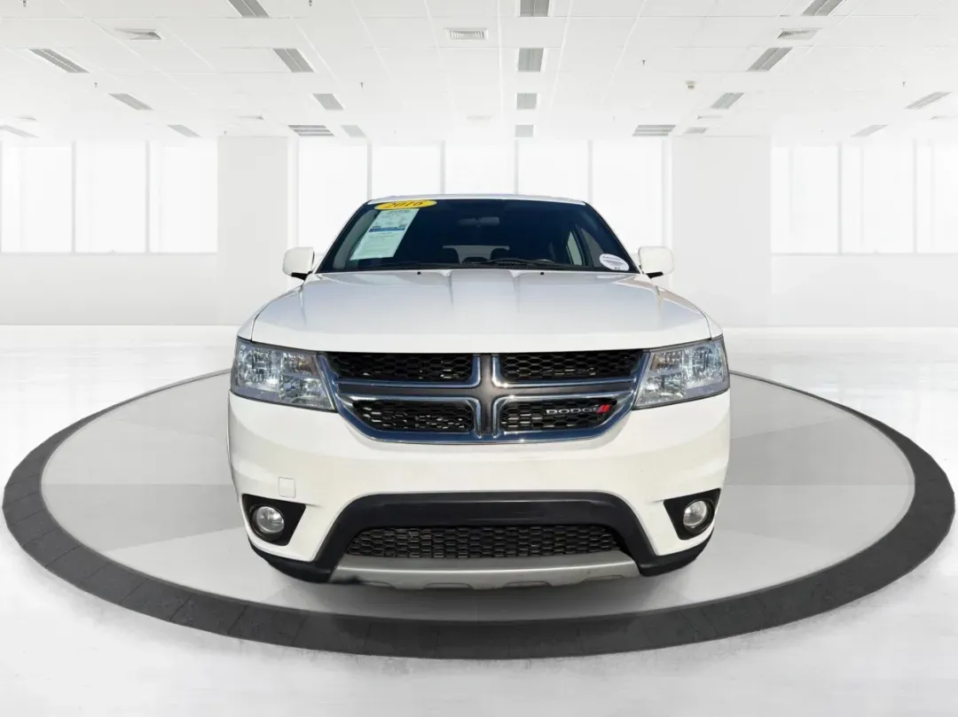 2016 Dodge Journey SXT (3C4PDCBG8GT) with an Other engine, located at 1230 East Main St, Xenia, OH, 45385, (937) 908-9800, 39.688026, -83.910172 - **Unleash Your Adventurous Spirit with the 2016 Dodge Journey SXT A Perfect SUV for Family Escapades!**<br /> <br /> Are you a growing family looking for the ideal vehicle to accommodate your lifestyle? Or perhaps you need a reliable SUV that excels in both daily commutes and weekend adventures? Lo - Photo#7
