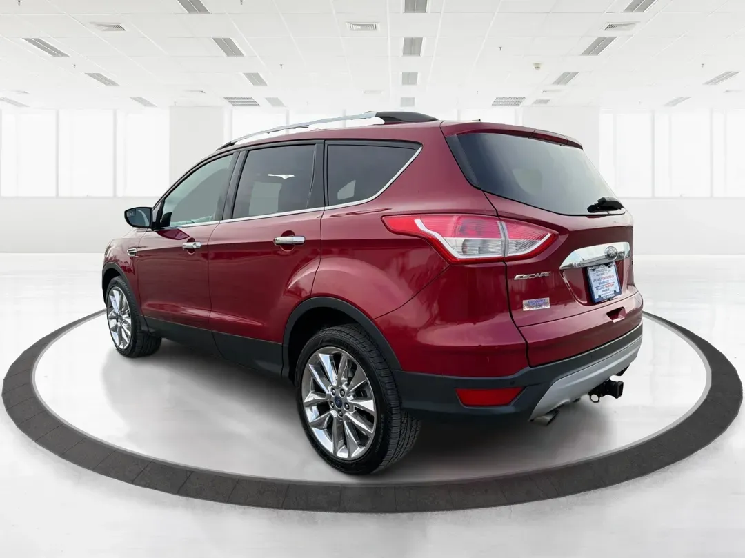 2015 Ford Escape SE (1FMCU0G93FU) with an Other engine, located at 4508 South Dixie Dr, Moraine, OH, 45439, (937) 908-9800, 39.689976, -84.218452 - Are you looking for a vehicle that perfectly balances style, comfort, and functionality for your next family road trip or daily commute? Look no further than this stunning 2015 Ford Escape SE, available now at Advantage Car and Credit in Moraine, OH! This versatile SUV is designed to meet the demand - Photo#4