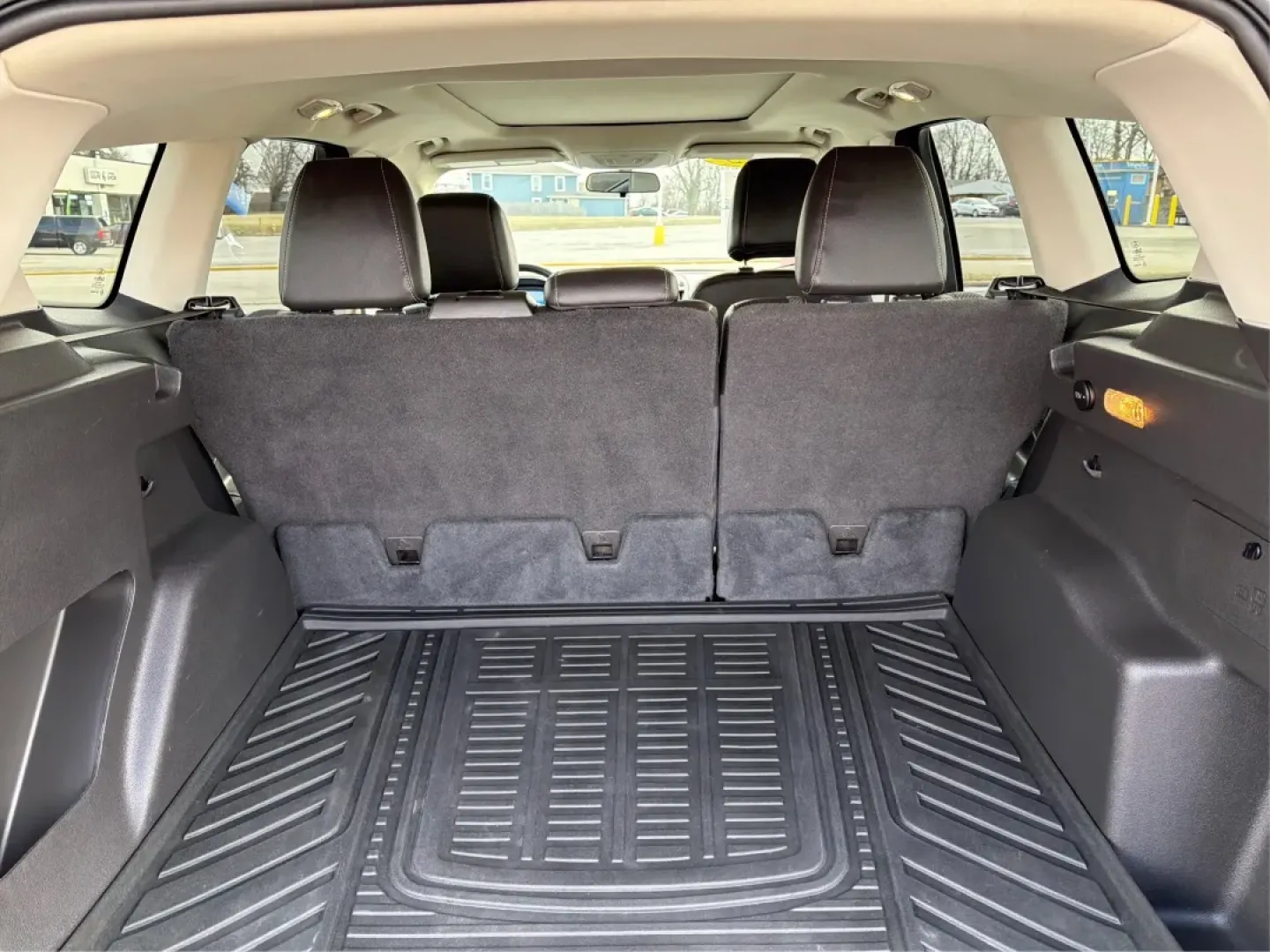 2015 Ford Escape SE (1FMCU0G93FU) with an 2.0L L4 DOHC 16V engine, 6-Speed Automatic transmission, located at 4508 South Dixie Dr, Moraine, OH, 45439, (937) 908-9800, 39.689976, -84.218452 - Are you looking for a vehicle that perfectly balances style, comfort, and functionality for your next family road trip or daily commute? Look no further than this stunning 2015 Ford Escape SE, available now at Advantage Car and Credit in Moraine, OH! This versatile SUV is designed to meet the demand - Photo#12