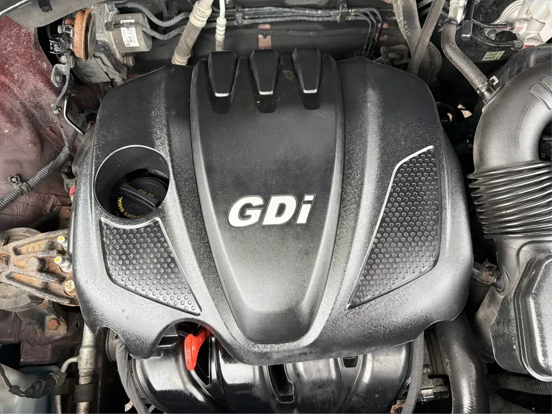 2014 Kia Sorento LX (5XYKTDA63EG) with an 2.4L I-4 gasoline direct injection engine, located at 1184 Kauffman Ave, Fairborn, OH, 45324, (937) 908-9800, 39.807072, -84.030914 - ### Discover Adventure with the 2014 Kia Sorento LX at Advantage Car and Credit<br /> <br /> Are you ready to elevate your family outings, weekend adventures, or daily commutes? The 2014 Kia Sorento LX is the perfect SUV to match your dynamic lifestyle, offering practicality without sacrificing styl - Photo#11