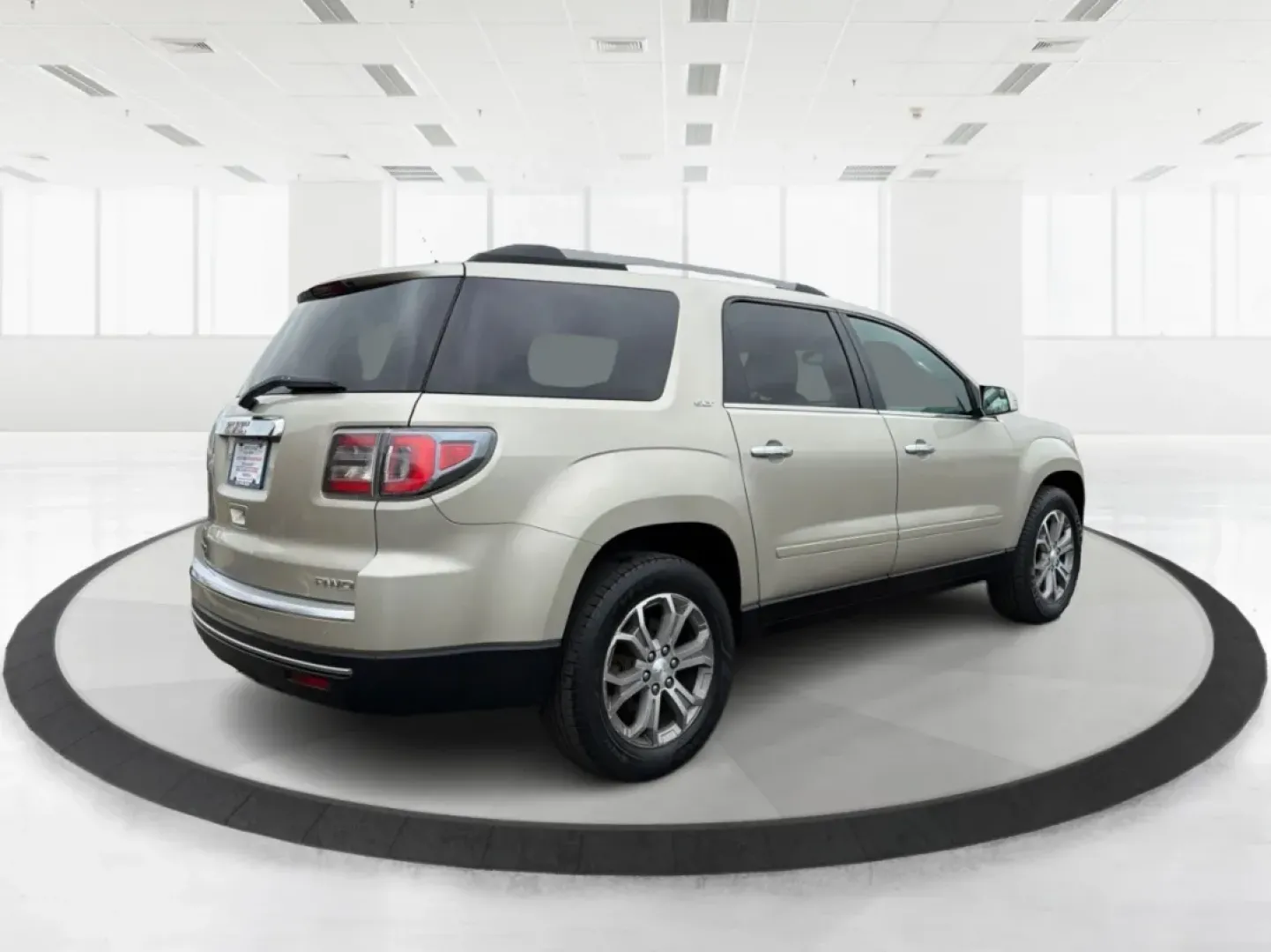 2014 GMC Acadia SLT-1 (1GKKVRKDXEJ) with an 3.6L V-6 gasoline direct injection engine, located at 8750 N County Rd 25A, Piqua, OH, 45356, (937) 908-9800, 40.164391, -84.232513 - **Discover Your Adventure with the 2014 GMC Acadia SLT-1 at Advantage Car and Credit - Piqua!**<br /> <br /> Are you ready for your next family road trip or weekend adventure? The 2014 GMC Acadia SLT-1 is the perfect SUV to elevate your lifestyle, combining spacious comfort and advanced features to - Photo#2