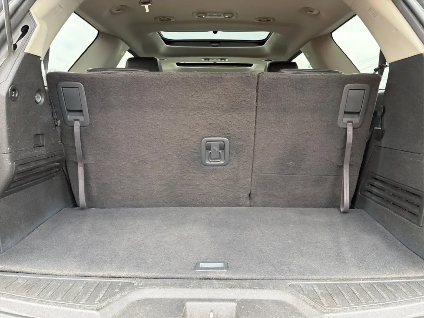 2014 GMC Acadia SLT-1 (1GKKVRKDXEJ) with an 3.6L V-6 gasoline direct injection engine, located at 8750 N County Rd 25A, Piqua, OH, 45356, (937) 908-9800, 40.164391, -84.232513 - **Discover Your Adventure with the 2014 GMC Acadia SLT-1 at Advantage Car and Credit - Piqua!**<br /> <br /> Are you ready for your next family road trip or weekend adventure? The 2014 GMC Acadia SLT-1 is the perfect SUV to elevate your lifestyle, combining spacious comfort and advanced features to - Photo#12