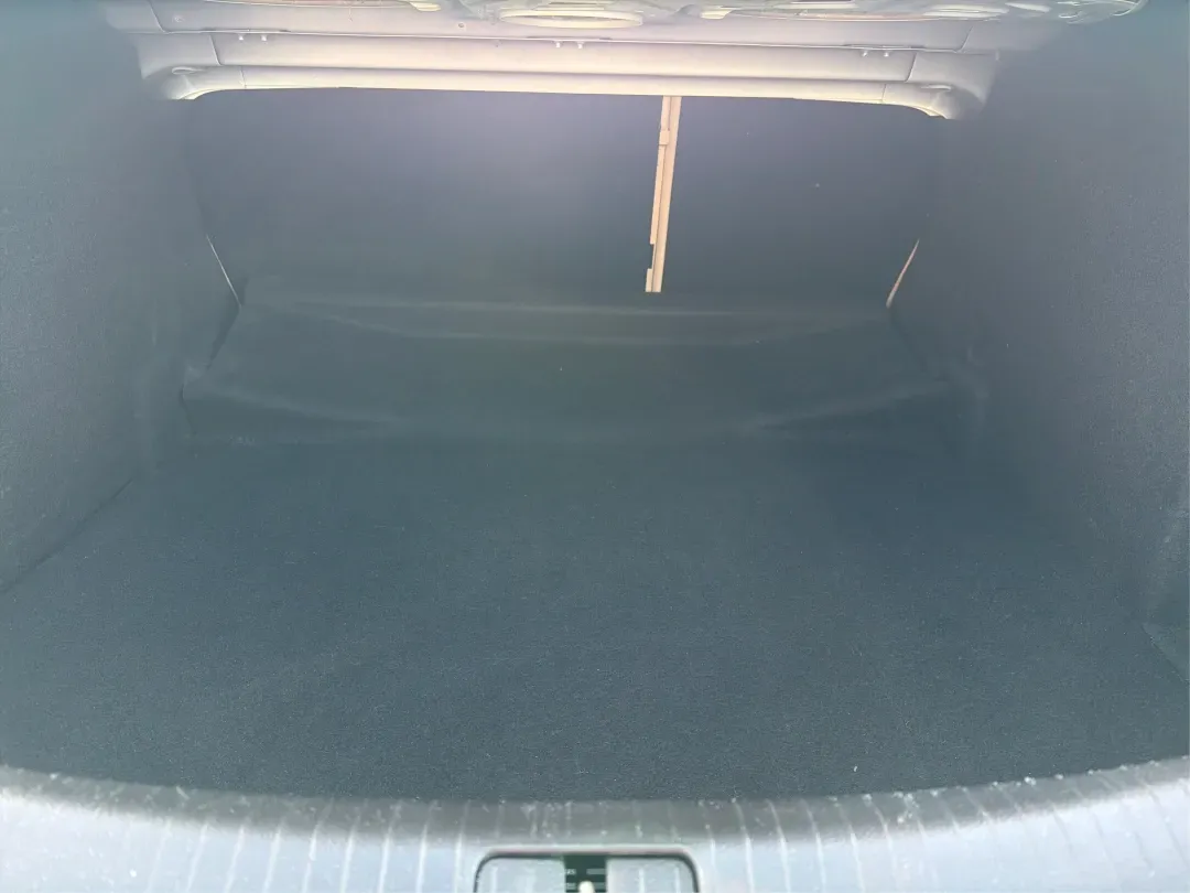 2013 Buick Regal Turbo - Premium 1 (2G4GS5EV4D9) with an ECOTEC 2L I-4 gasoline direct injection engine, located at 1184 Kauffman Ave, Fairborn, OH, 45324, (937) 908-9800, 39.807072, -84.030914 - **Discover the Perfect Blend of Comfort and Performance with the 2013 Buick Regal Turbo Premium 1!**<br /> <br /> Are you in the market for a vehicle that combines luxury, performance, and practicality? Look no further than the stunning 2013 Buick Regal Turbo Premium 1, available now at Advantage Ca - Photo#12