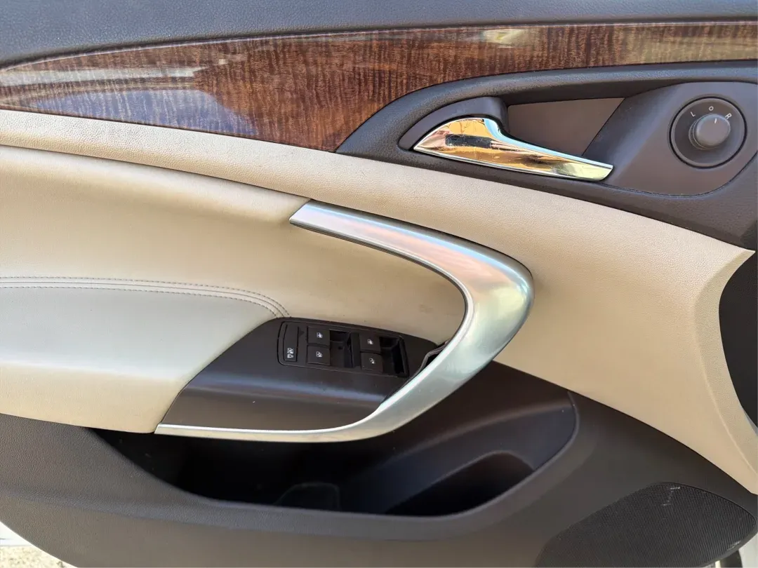 2013 Buick Regal Turbo - Premium 1 (2G4GS5EV4D9) with an ECOTEC 2L I-4 gasoline direct injection engine, located at 1184 Kauffman Ave, Fairborn, OH, 45324, (937) 908-9800, 39.807072, -84.030914 - **Discover the Perfect Blend of Comfort and Performance with the 2013 Buick Regal Turbo Premium 1!**<br /> <br /> Are you in the market for a vehicle that combines luxury, performance, and practicality? Look no further than the stunning 2013 Buick Regal Turbo Premium 1, available now at Advantage Ca - Photo#19