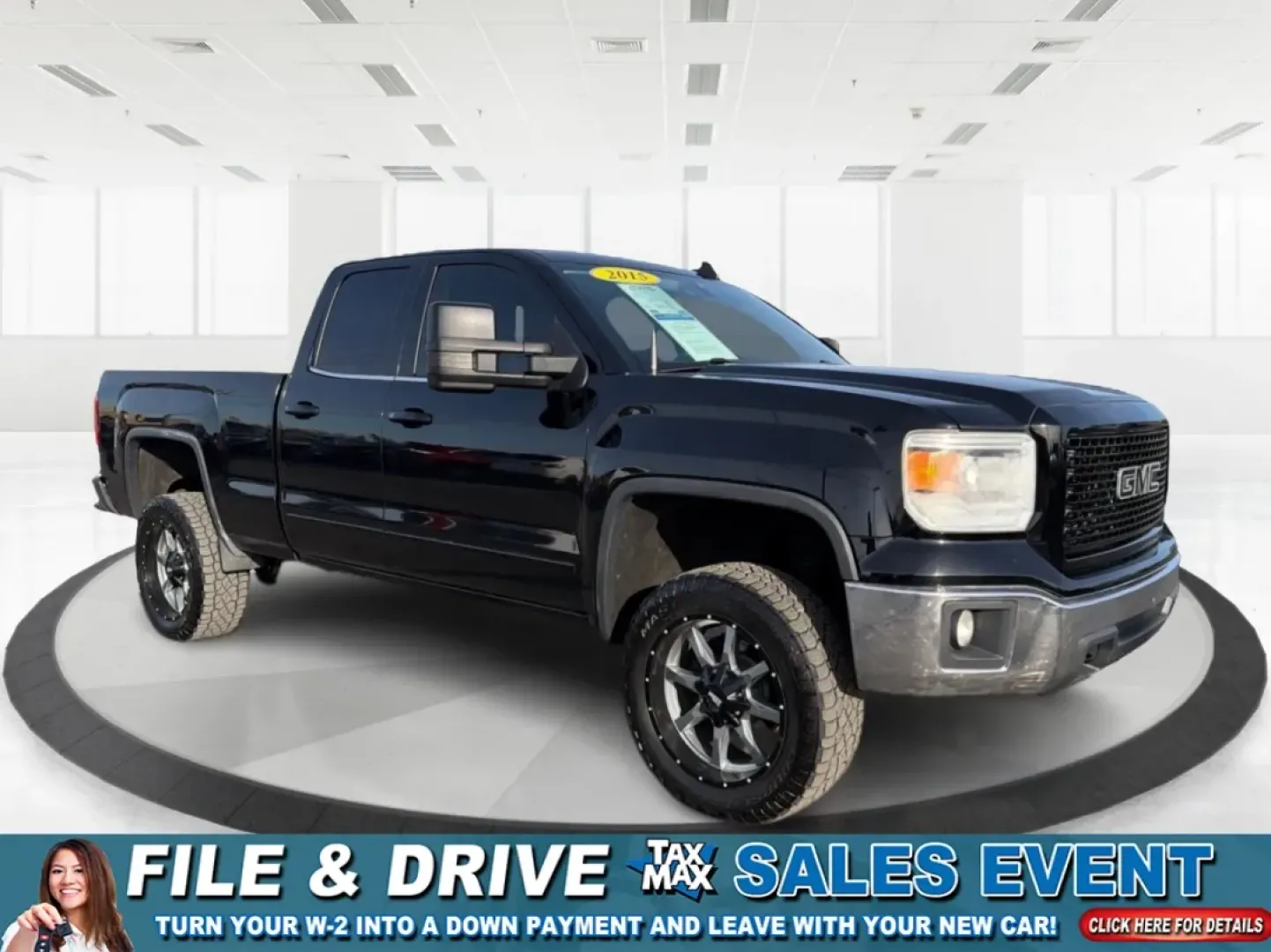2015 GMC Sierra 1500 SLE (1GTV2UEC8FZ) with an EcoTec3 4.3L V-6 gasoline direct injection engine, located at 401 Woodman Dr, Riverside, OH, 45431, (937) 908-9800, 39.760899, -84.123421 - **Experience Adventure with the 2015 GMC Sierra 1500 at Advantage Car and Credit - Riverside!**<br /> <br /> Are you ready to take your lifestyle to the next level? Whether you're hauling gear for weekend adventures, commuting through Riverside's bustling streets, or navigating through family road t - Photo#0