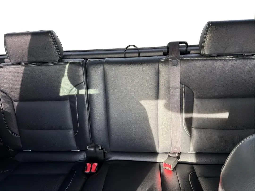 2015 GMC Sierra 1500 SLE (1GTV2UEC8FZ) with an EcoTec3 4.3L V-6 gasoline direct injection engine, located at 401 Woodman Dr, Riverside, OH, 45431, (937) 908-9800, 39.760899, -84.123421 - **Experience Adventure with the 2015 GMC Sierra 1500 at Advantage Car and Credit - Riverside!**<br /> <br /> Are you ready to take your lifestyle to the next level? Whether you're hauling gear for weekend adventures, commuting through Riverside's bustling streets, or navigating through family road t - Photo#13