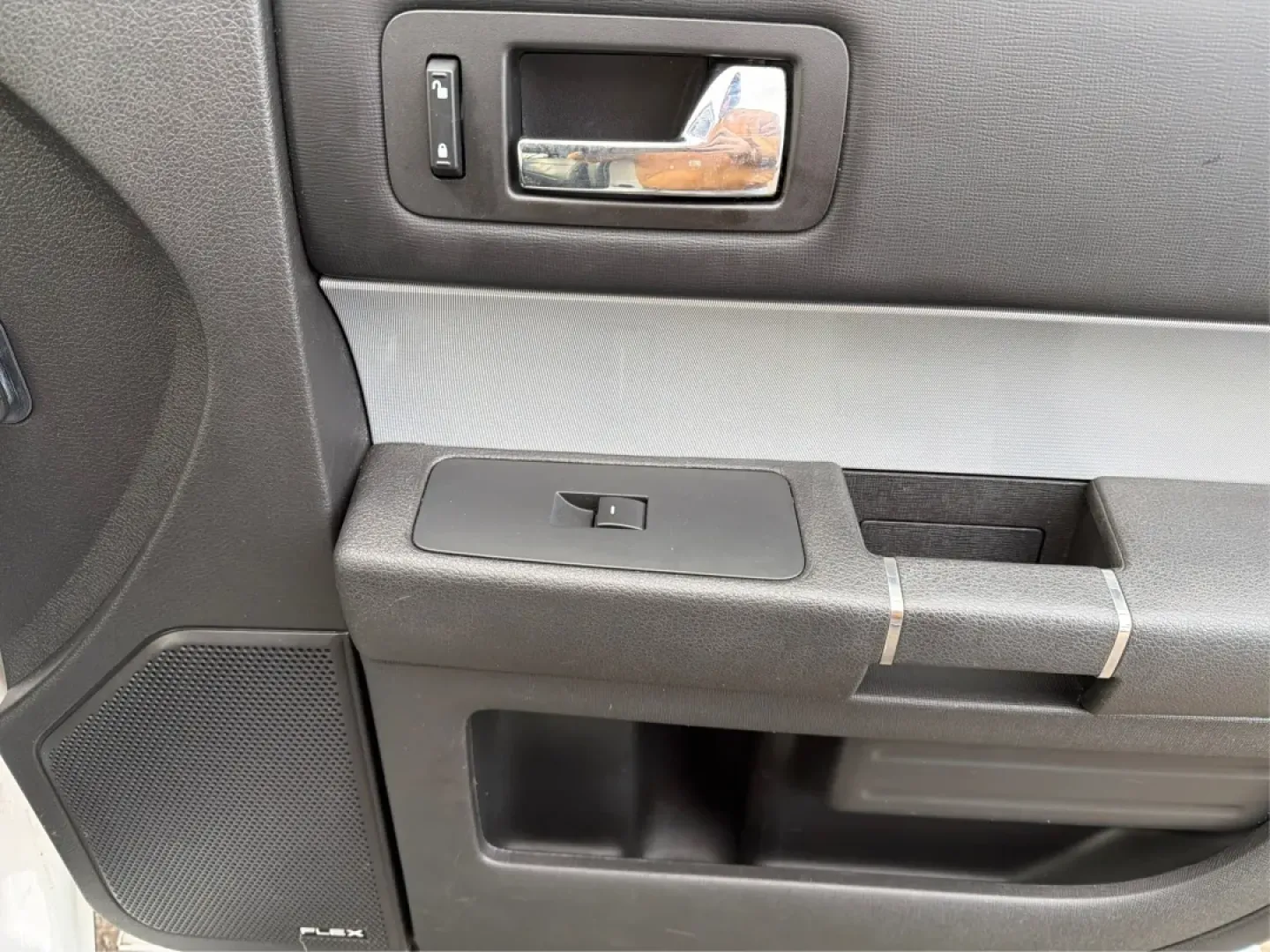 2014 Ford Flex SEL (2FMGK5C83EB) with an 3.5L V-6 DOHC engine, located at 401 Woodman Dr, Riverside, OH, 45431, (937) 908-9800, 39.760899, -84.123421 - **Explore the Open Road with Confidence: 2014 Ford Flex SEL at Advantage Car and Credit**<br /> <br /> Are you searching for the perfect vehicle to accommodate your active lifestyle? Look no further! The 2014 Ford Flex SEL is not just a car; it's a gateway to unforgettable family road trips, weekend - Photo#20