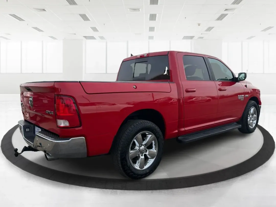 2019 Ram 1500 Big Horn Crew Cab 4x4 5'7 Box (1C6RR7LT5KS) with an HEMI 5.7L V-8 variable valve control engine, located at 1951 S Dayton Lakeview Rd., New Carlisle, OH, 45344, (937) 908-9800, 39.890999, -84.050255 - **Hit the Road with Confidence: Your 2019 Ram 1500 Awaits at Advantage Car and Credit!**<br /> <br /> Are you ready to elevate your adventures, whether you're hauling gear for a weekend getaway or tackling daily commutes? Look no further than the stunning **2019 Ram 1500 Big Horn Crew Cab** availabl - Photo#2