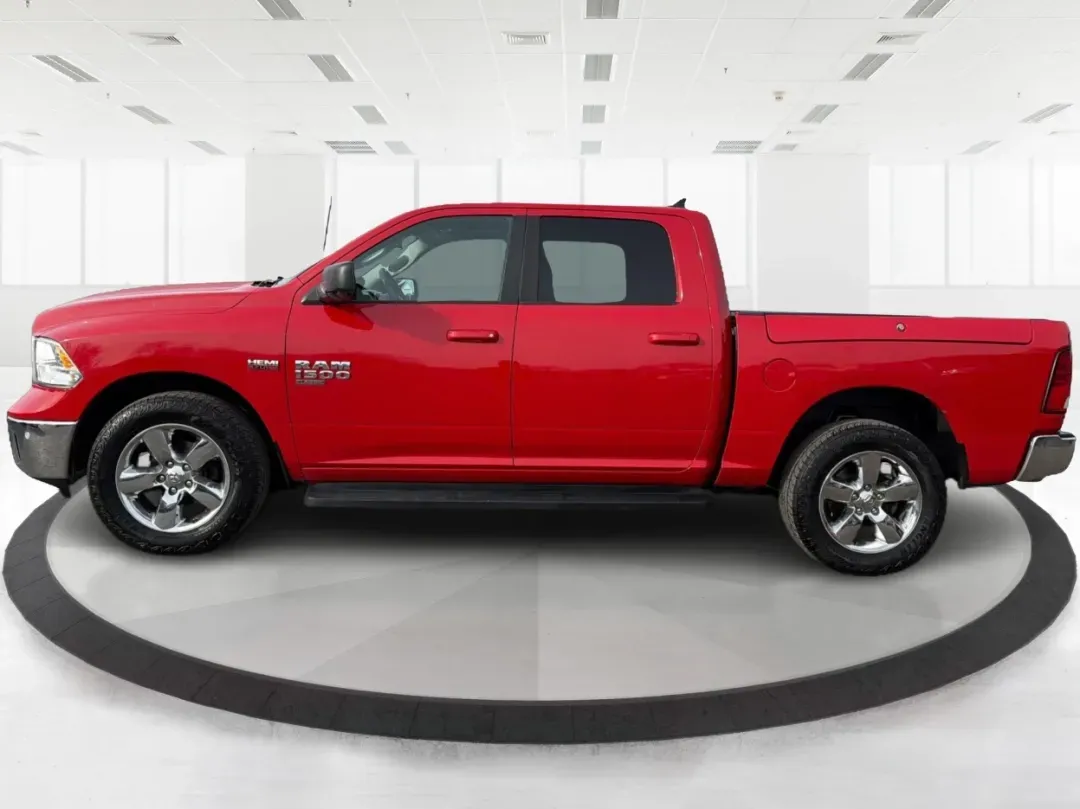 2019 Ram 1500 Big Horn Crew Cab 4x4 5'7 Box (1C6RR7LT5KS) with an HEMI 5.7L V-8 variable valve control engine, located at 1951 S Dayton Lakeview Rd., New Carlisle, OH, 45344, (937) 908-9800, 39.890999, -84.050255 - **Hit the Road with Confidence: Your 2019 Ram 1500 Awaits at Advantage Car and Credit!**<br /> <br /> Are you ready to elevate your adventures, whether you're hauling gear for a weekend getaway or tackling daily commutes? Look no further than the stunning **2019 Ram 1500 Big Horn Crew Cab** availabl - Photo#5