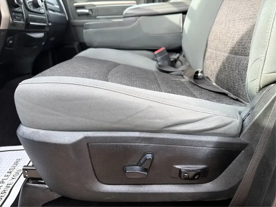 2019 Ram 1500 Big Horn Crew Cab 4x4 5'7 Box (1C6RR7LT5KS) with an HEMI 5.7L V-8 variable valve control engine, 8A transmission, located at 1951 S Dayton Lakeview Rd., New Carlisle, OH, 45344, (937) 908-9800, 39.890999, -84.050255 - **Hit the Road with Confidence: Your 2019 Ram 1500 Awaits at Advantage Car and Credit!**<br /> <br /> Are you ready to elevate your adventures, whether you're hauling gear for a weekend getaway or tackling daily commutes? Look no further than the stunning **2019 Ram 1500 Big Horn Crew Cab** availabl - Photo#17